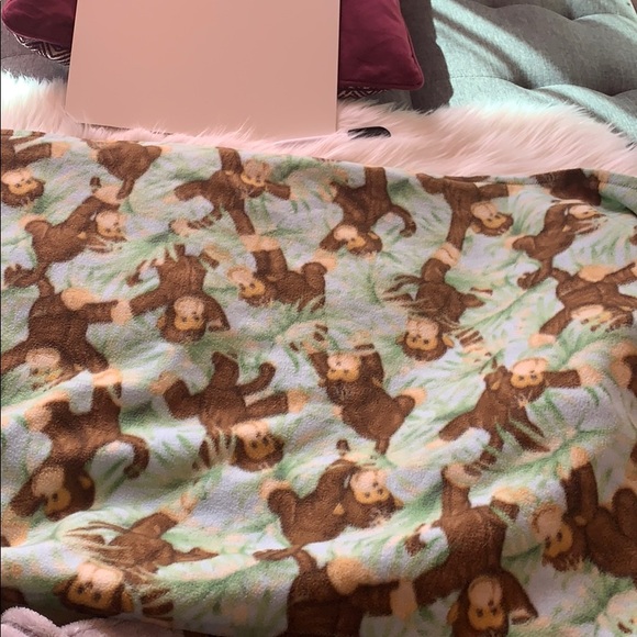 Toddler Monkey Blanket - Picture 3 of 3